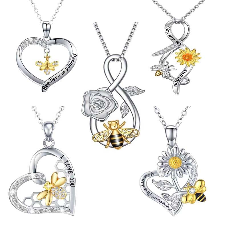 European And American Creative New Hands Heart-shaped