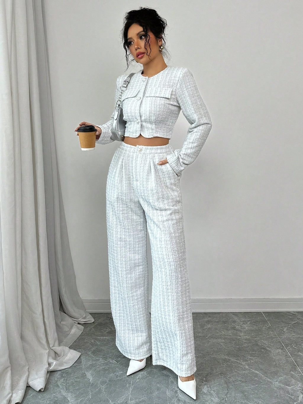 Spring And Autumn Long-sleeve Short-pants Suit, Tweed Short Jacket With Pearl Buttons, Elegant Round Neck Pearl Button Textured Jacket And Long Pants, Suitable For Commuting, Leisure, Dating, And Vaca