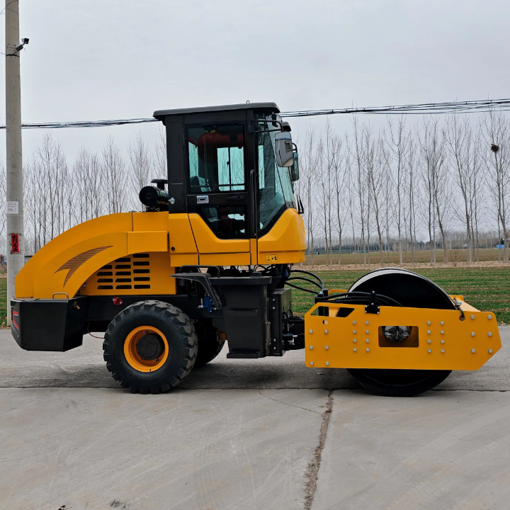 Heavy Duty Single Drum Road Roller Compactor - 3 Ton Vibratory Soil Compaction Equipment