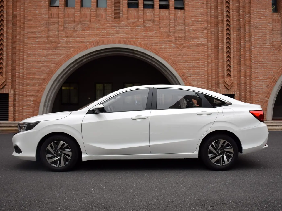 Honda Crider 180 Sedan - Premium White 4-Door Sedan | Low Mileage