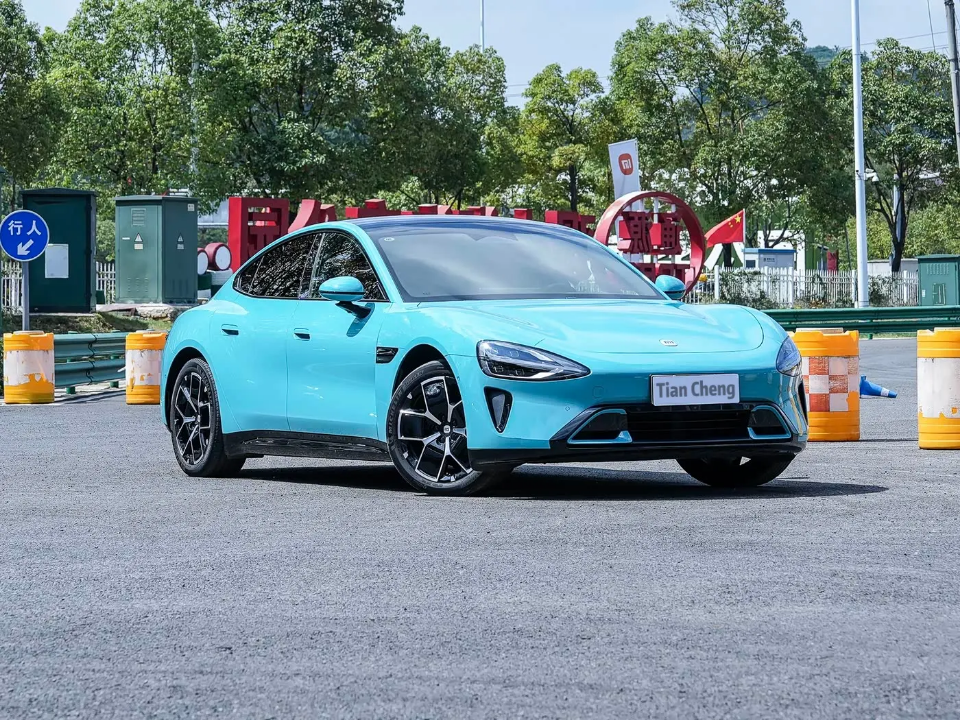Xiaomi SU7 Electric Sedan - Premium Smart EV with Free Parts & Support