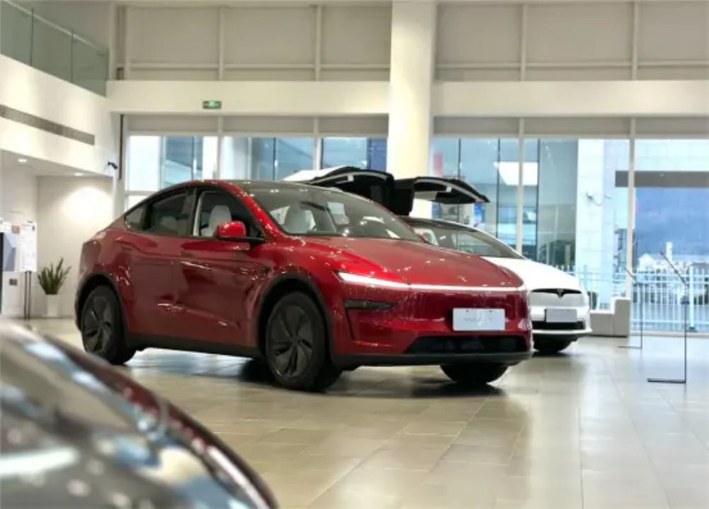 Premium Electric SUV - Modern Smart EV with Advanced Tech & Long Range Battery