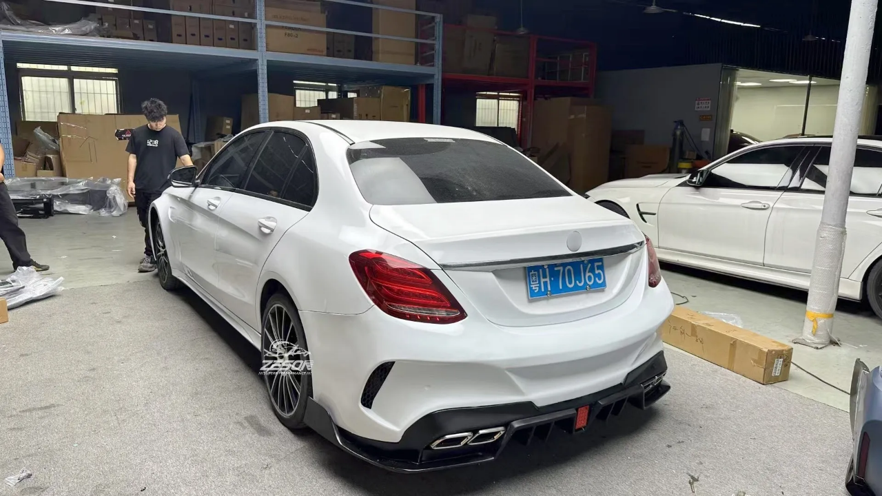 Mercedes C-Class W205 AMG Style Front Bumper with Carbon Fiber Lip 5 set