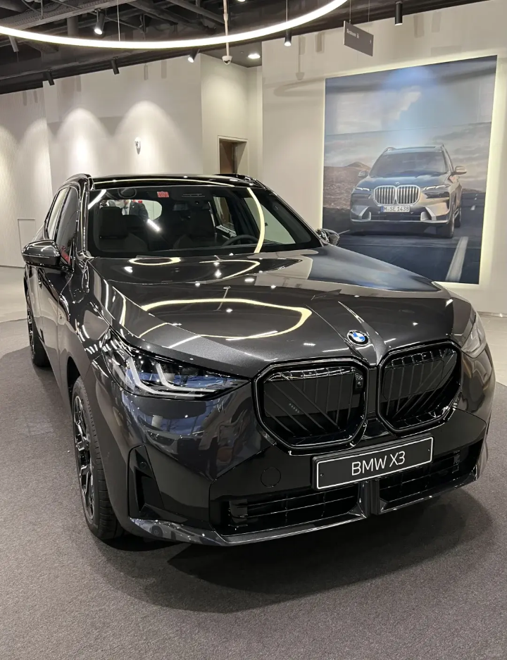 BMW X3 xDrive30e - Premium Luxury SUV | Used Truck